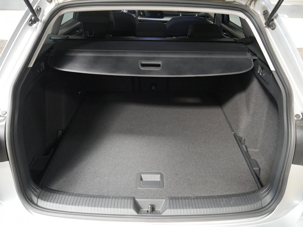 Volkswagen Golf 1.5 TSi 