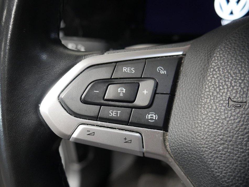Volkswagen Golf 1.5 TSi 