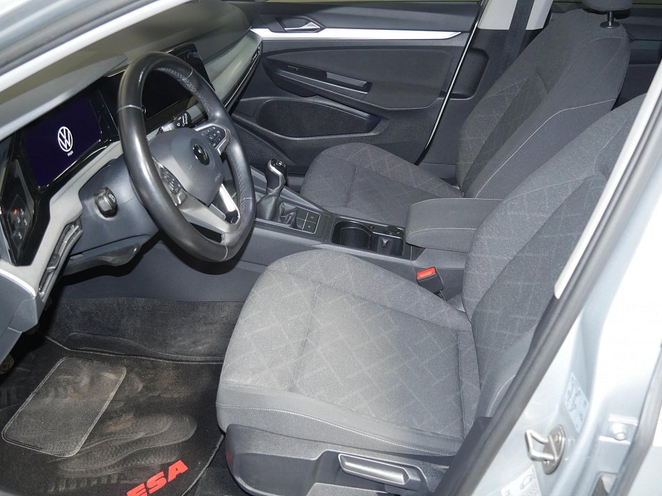 Volkswagen Golf 1.5 TSi 