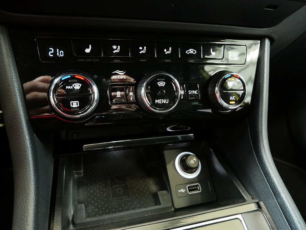 Škoda Superb III 2.0 TDi SportLine 4x4