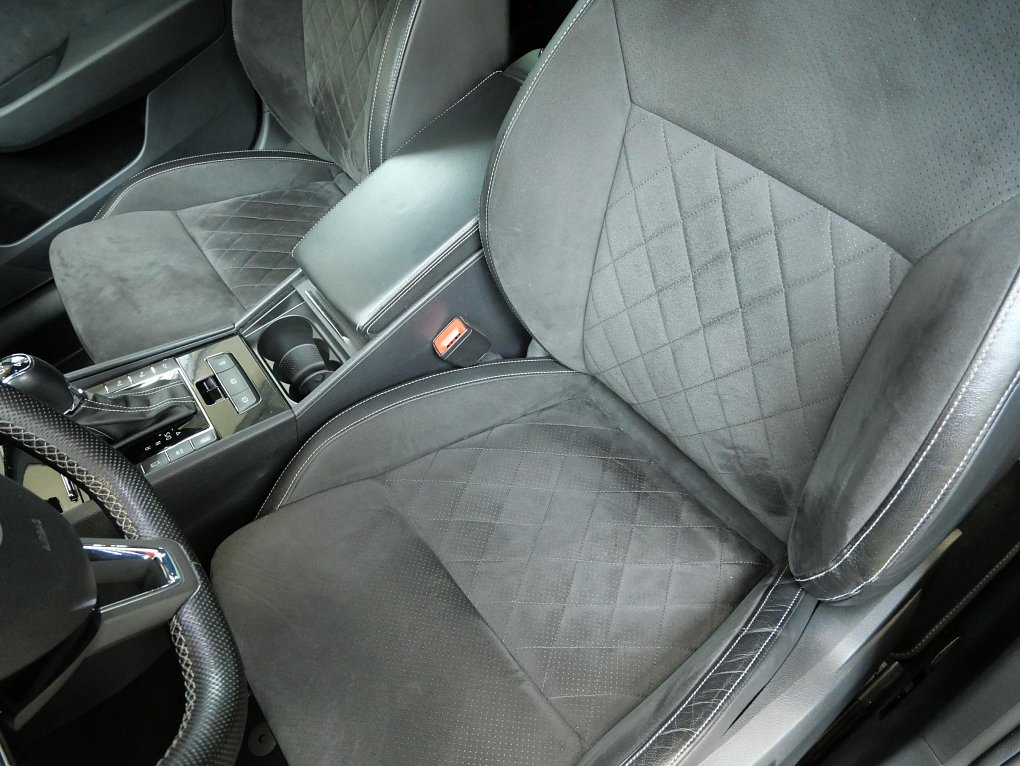 Škoda Superb III 2.0 TDi SportLine 4x4