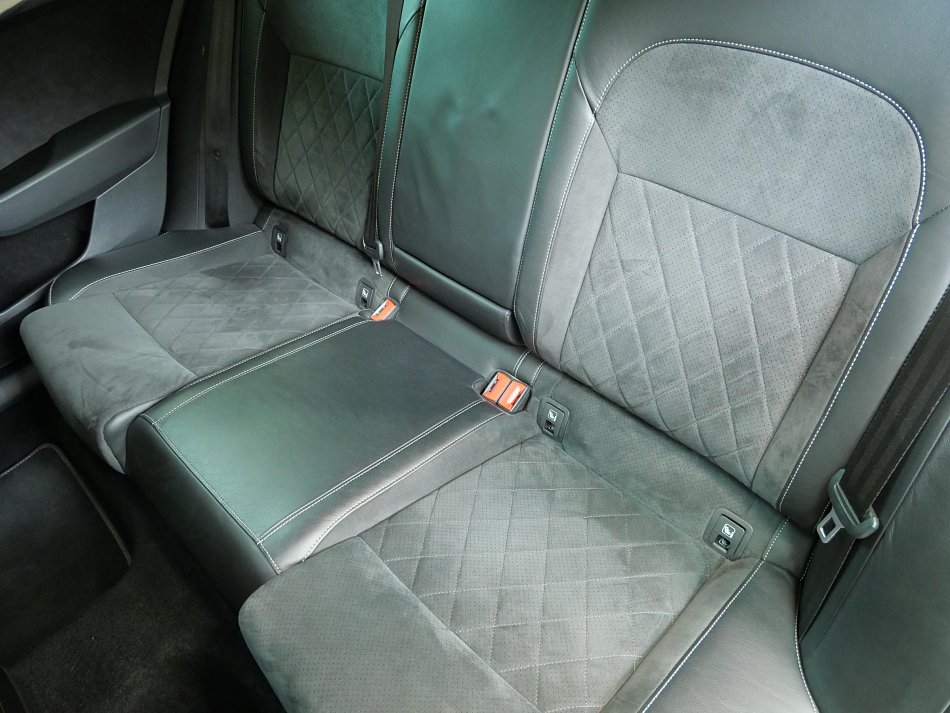 Škoda Superb III 2.0 TDi SportLine 4x4