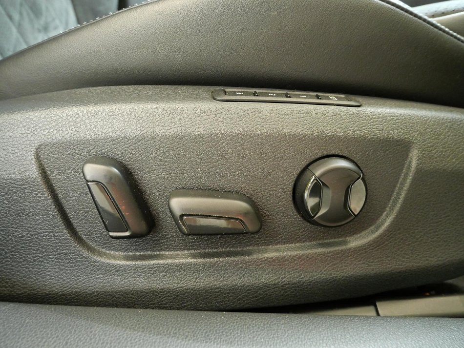 Škoda Superb III 2.0 TDi SportLine 4x4