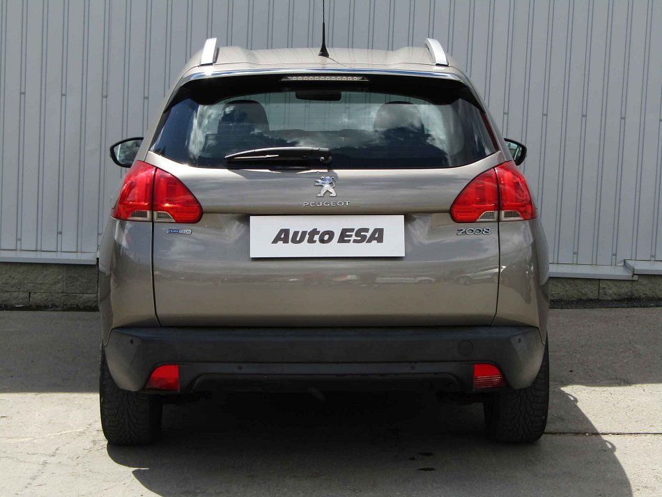 Peugeot 2008 1.2 PT 