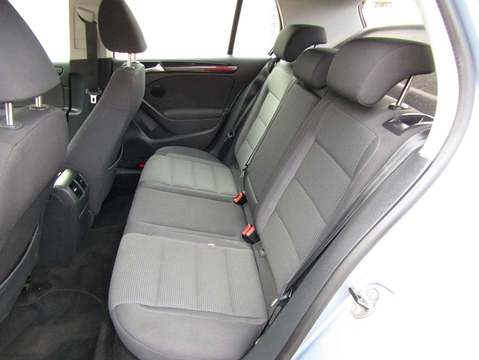 Volkswagen Golf 2.0 TDi 