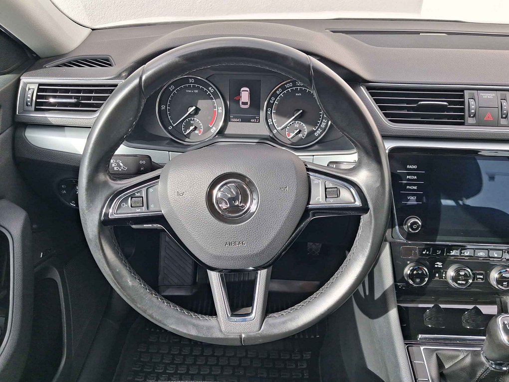 Škoda Superb III 2.0TDi Style