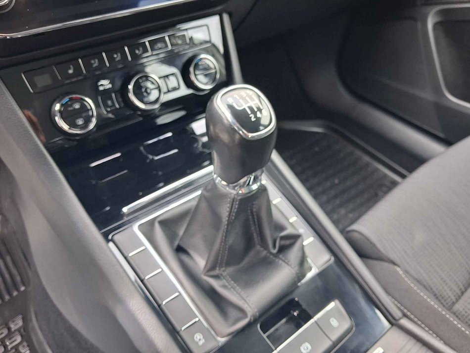 Škoda Superb III 2.0TDi Style