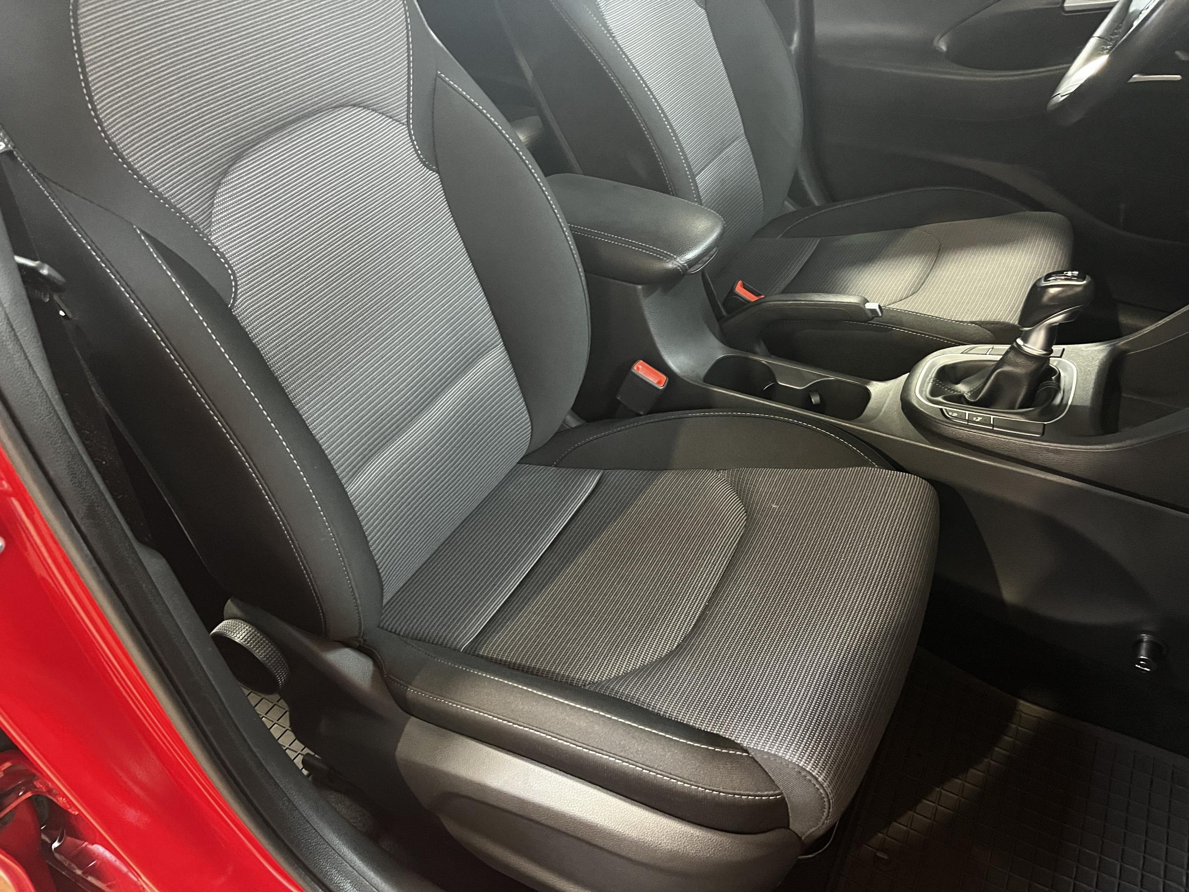 Hyundai i30, 2017 - pohled č. 11