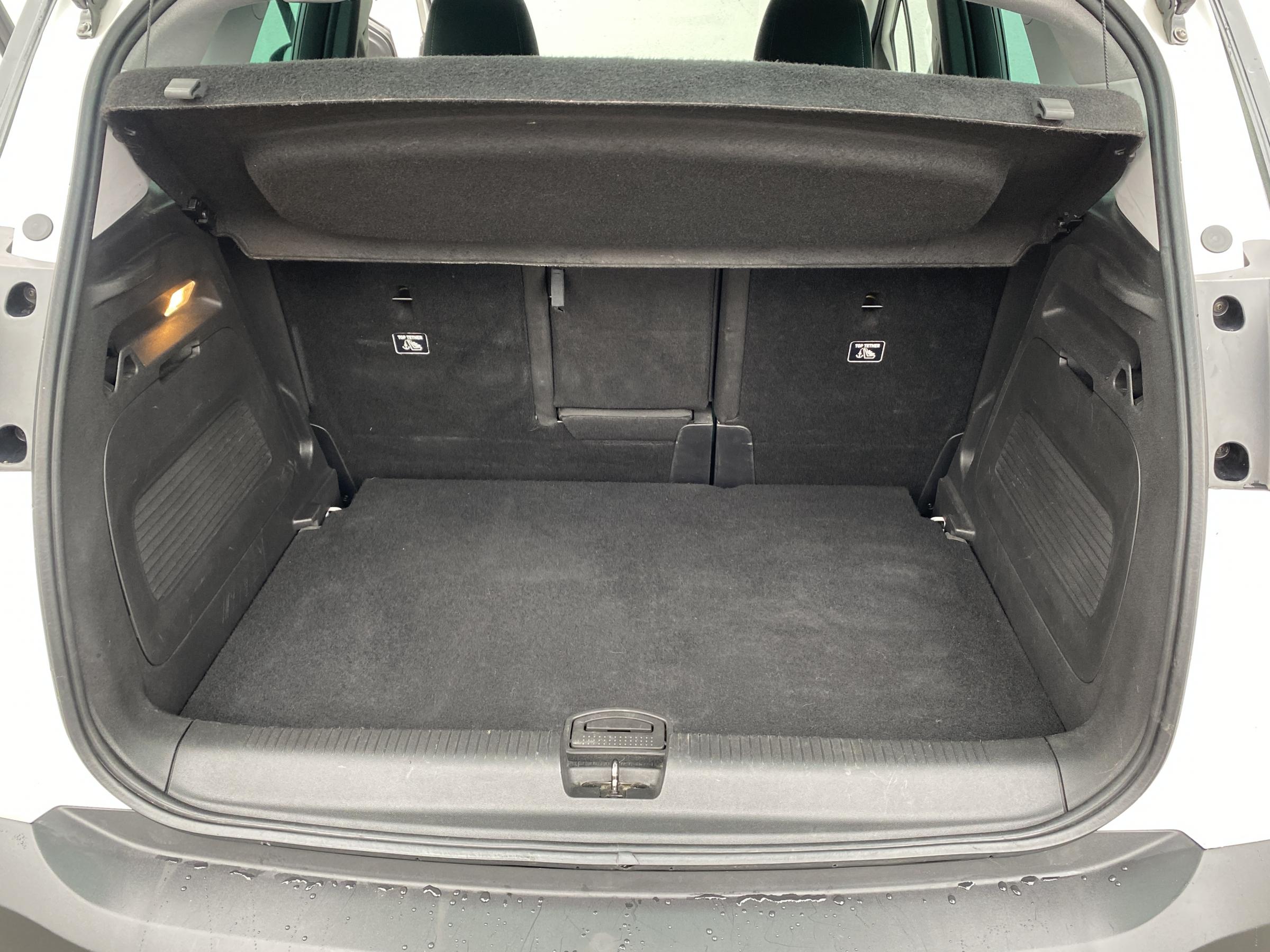 Vauxhall Crossland X, 2019 - pohled č. 7