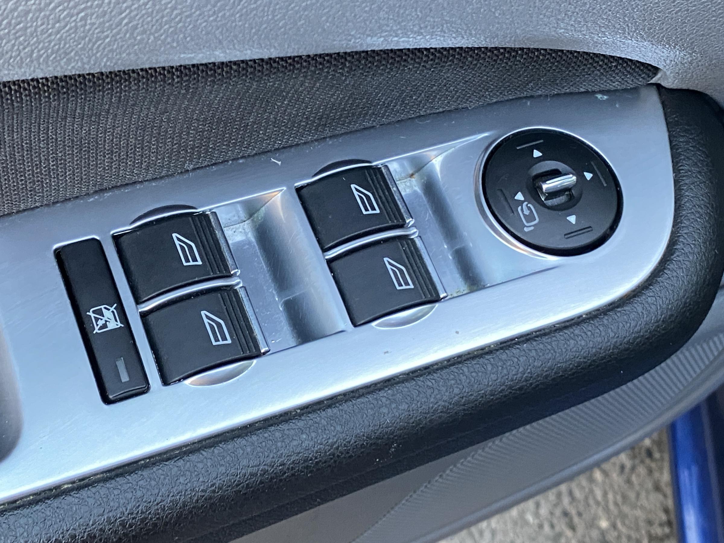 Ford Focus, 2010 - pohled č. 12