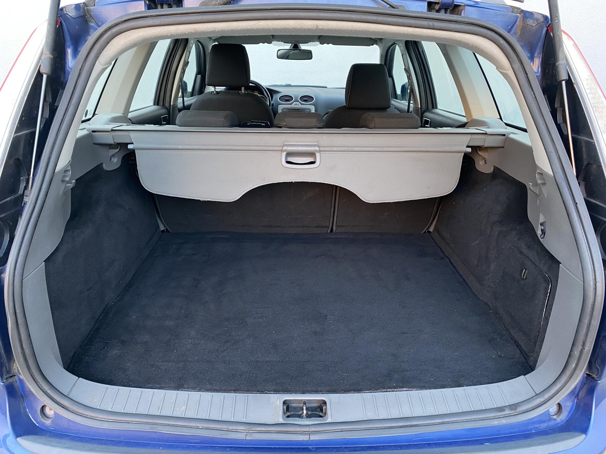 Ford Focus, 2010 - pohled č. 7