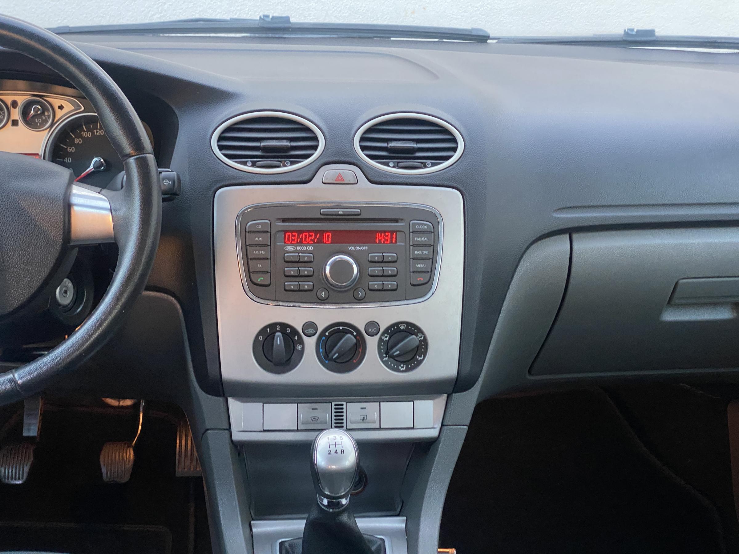 Ford Focus, 2010 - pohled č. 9