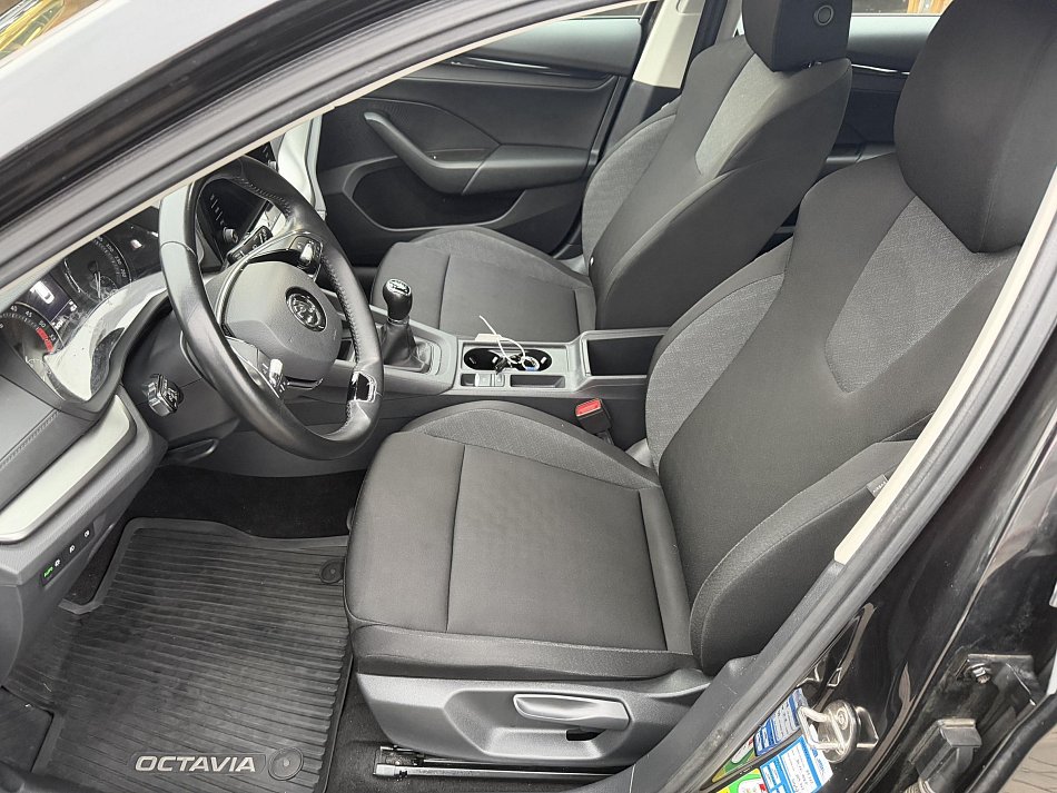 Škoda Octavia IV 2.0 TDi Active
