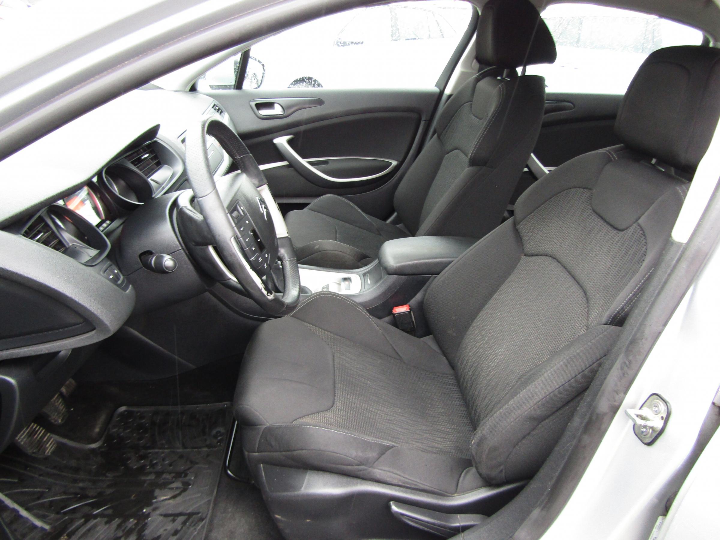 Citroën C5, 2012 - pohled č. 9