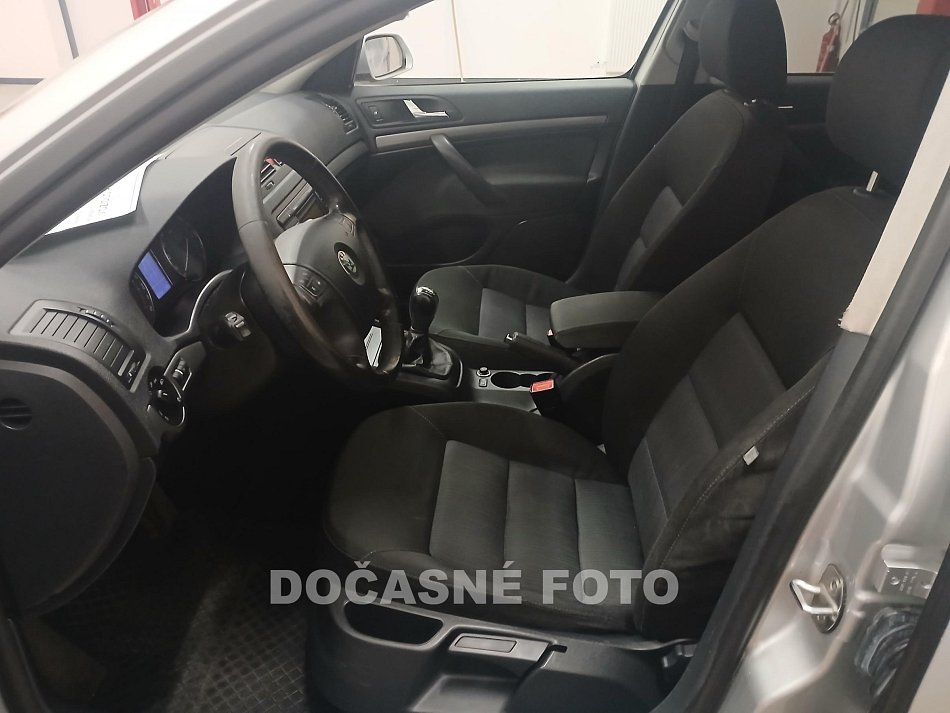 Škoda Octavia II 1.6i Elegance