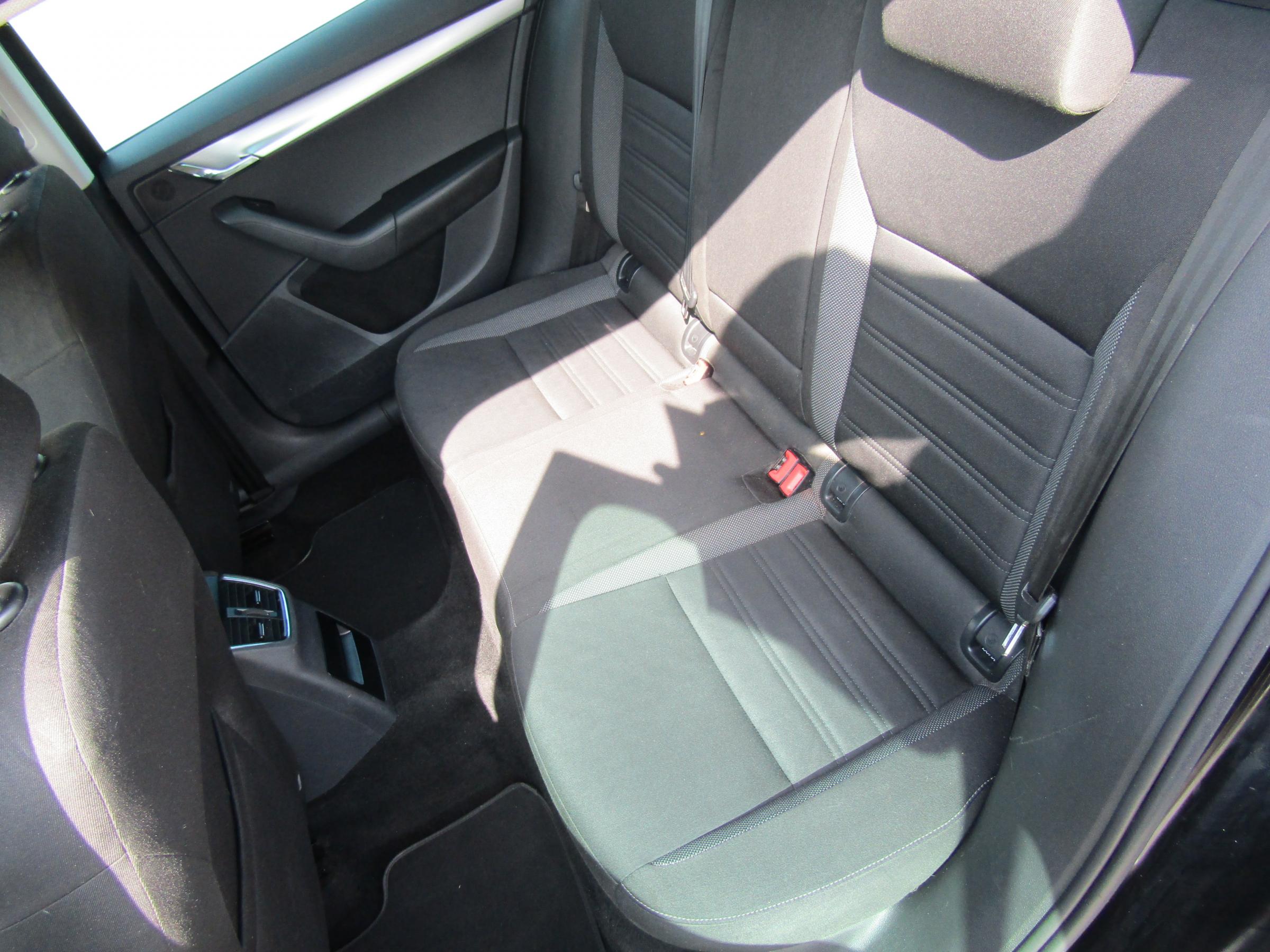 Škoda Octavia III, 2020 - pohled č. 10