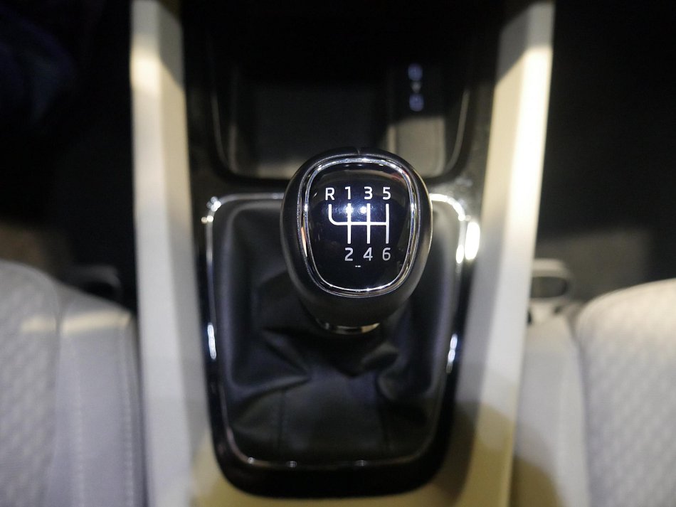 Škoda Octavia IV 1.5TSi Style