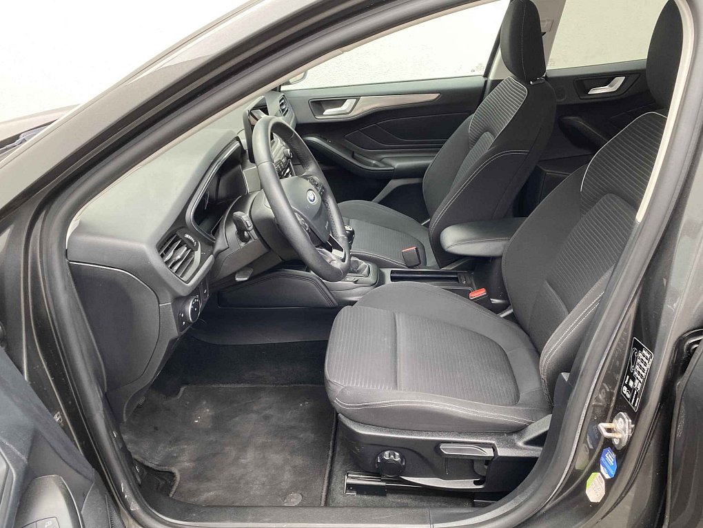 Ford Focus 1.0EB Titanium