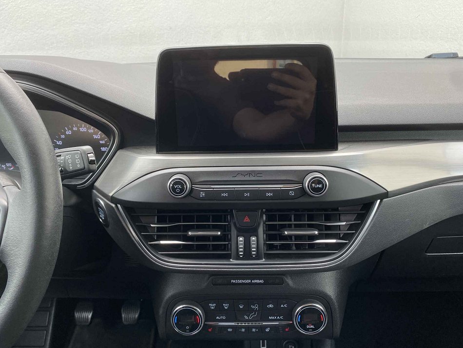 Ford Focus 1.0EB Titanium