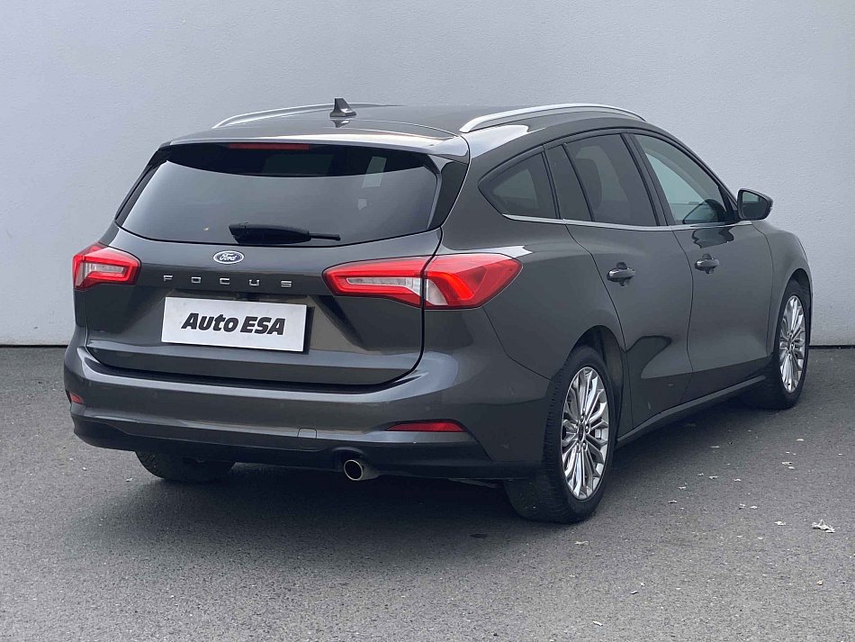 Ford Focus 1.0EB Titanium