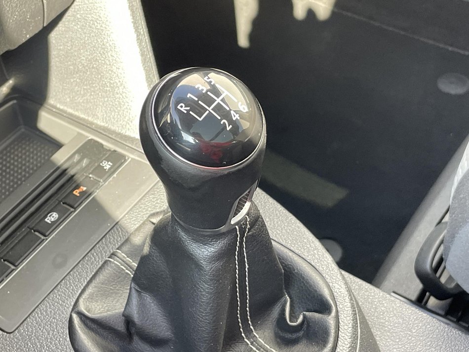 Volkswagen Touran 2.0 TDi CROSS