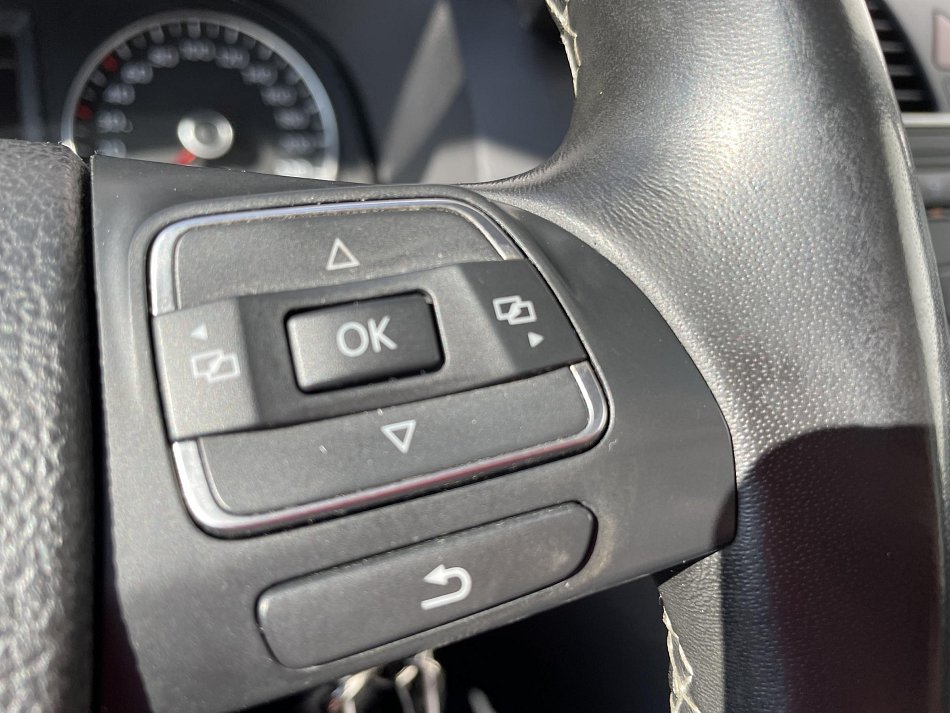 Volkswagen Touran 2.0 TDi CROSS