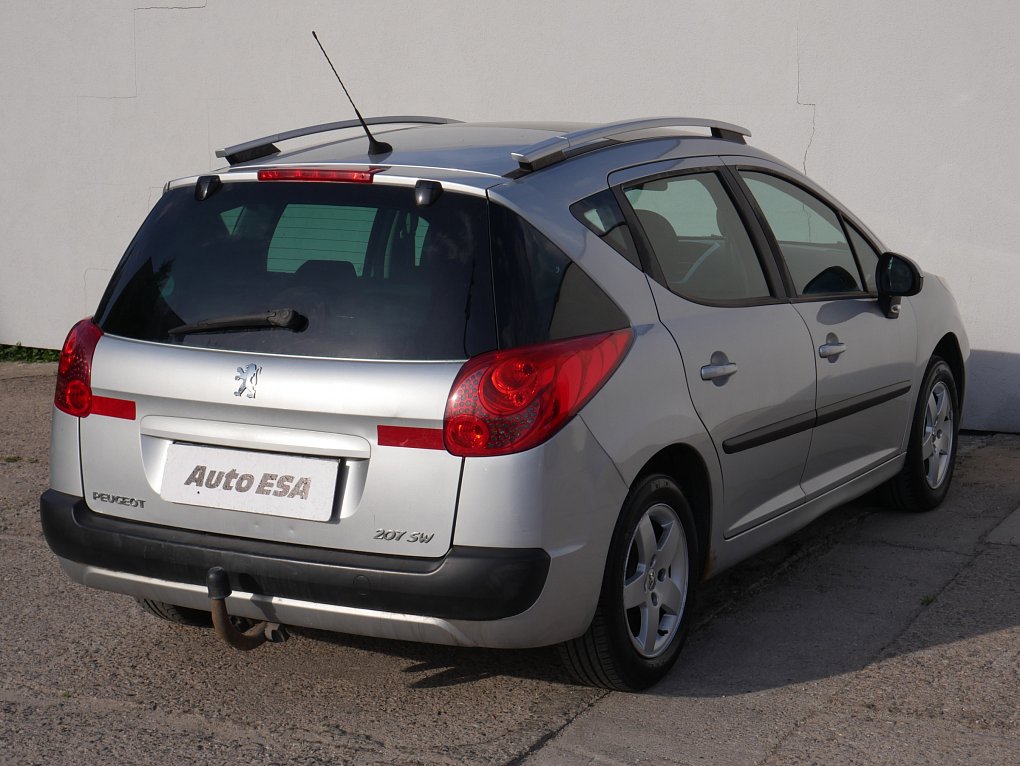 Peugeot 207 1.4 i 