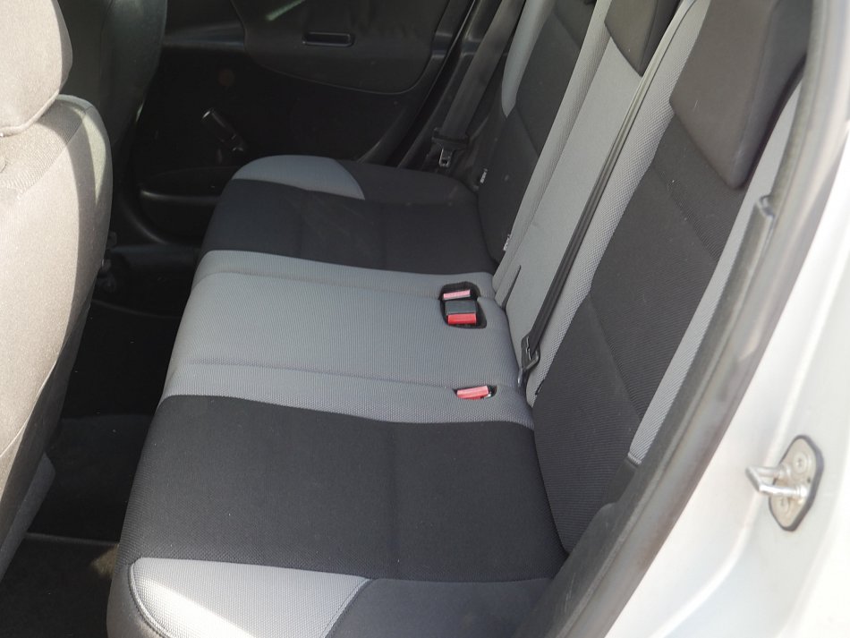 Peugeot 207 1.4 i 