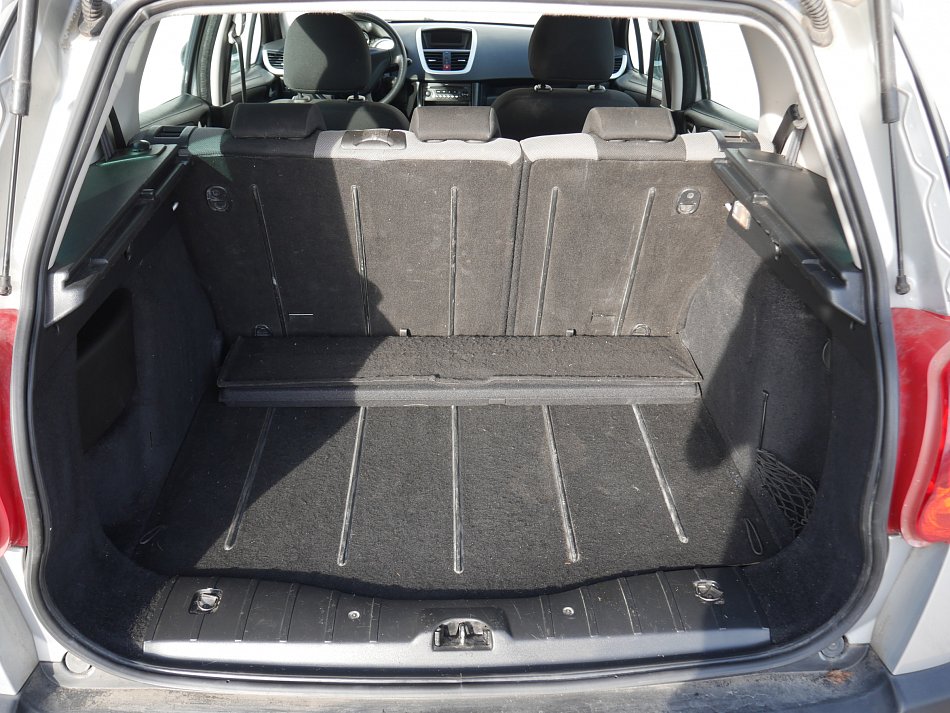 Peugeot 207 1.4 i 