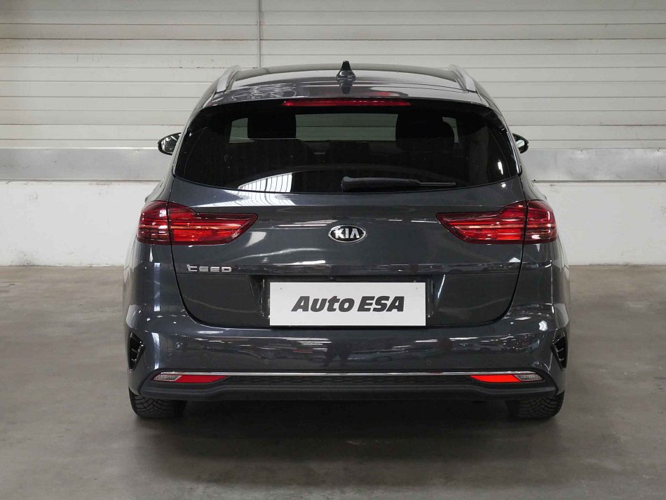 Kia Ceed 1.6 CRDi 