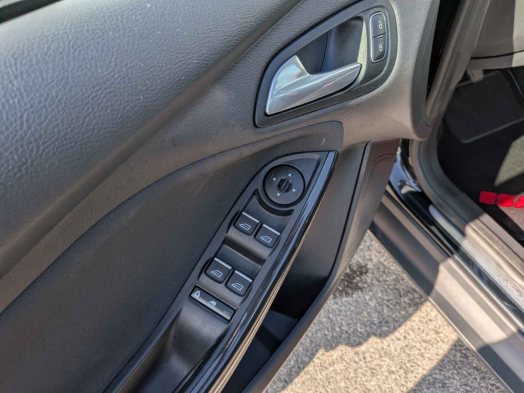 Ford Focus 1.0EB 