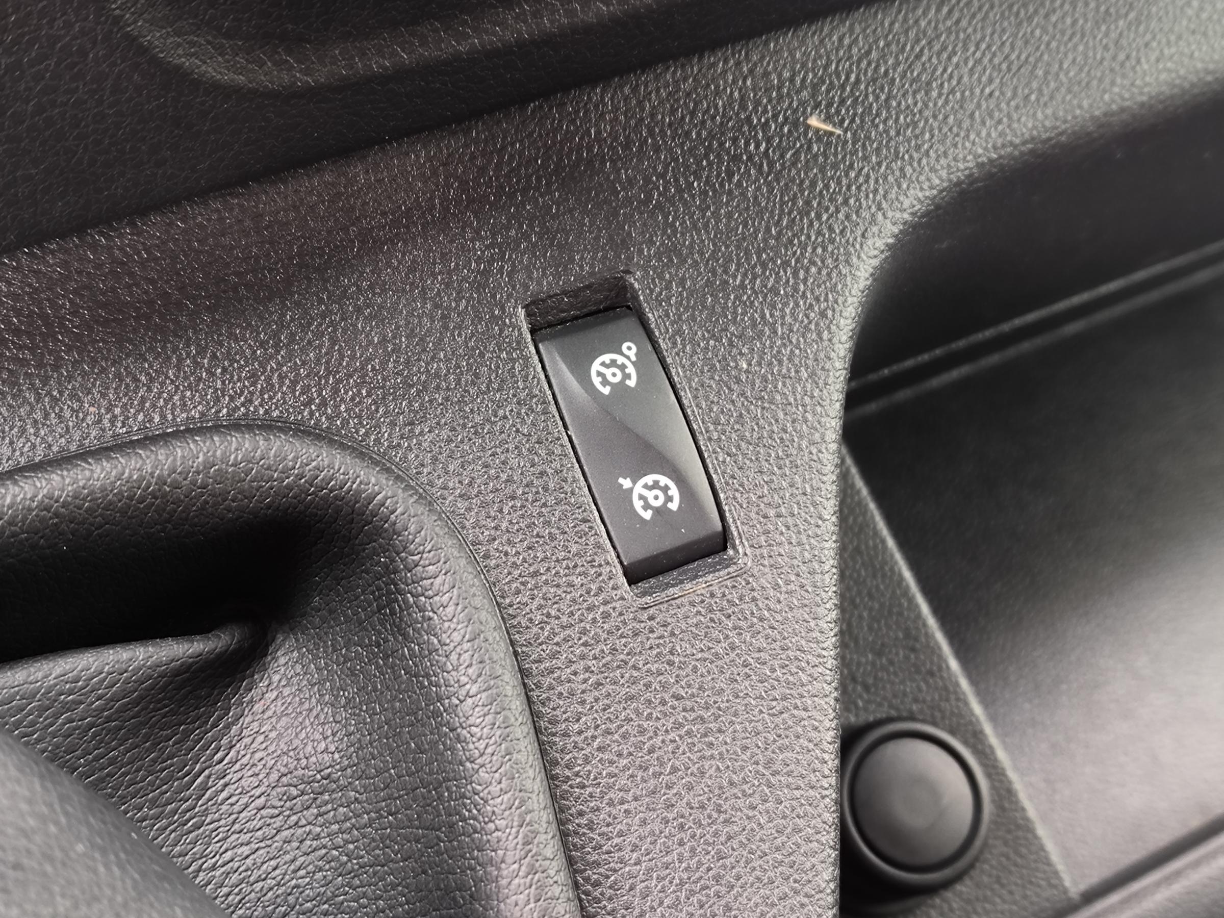 Renault Master, 2021 - pohled č. 16