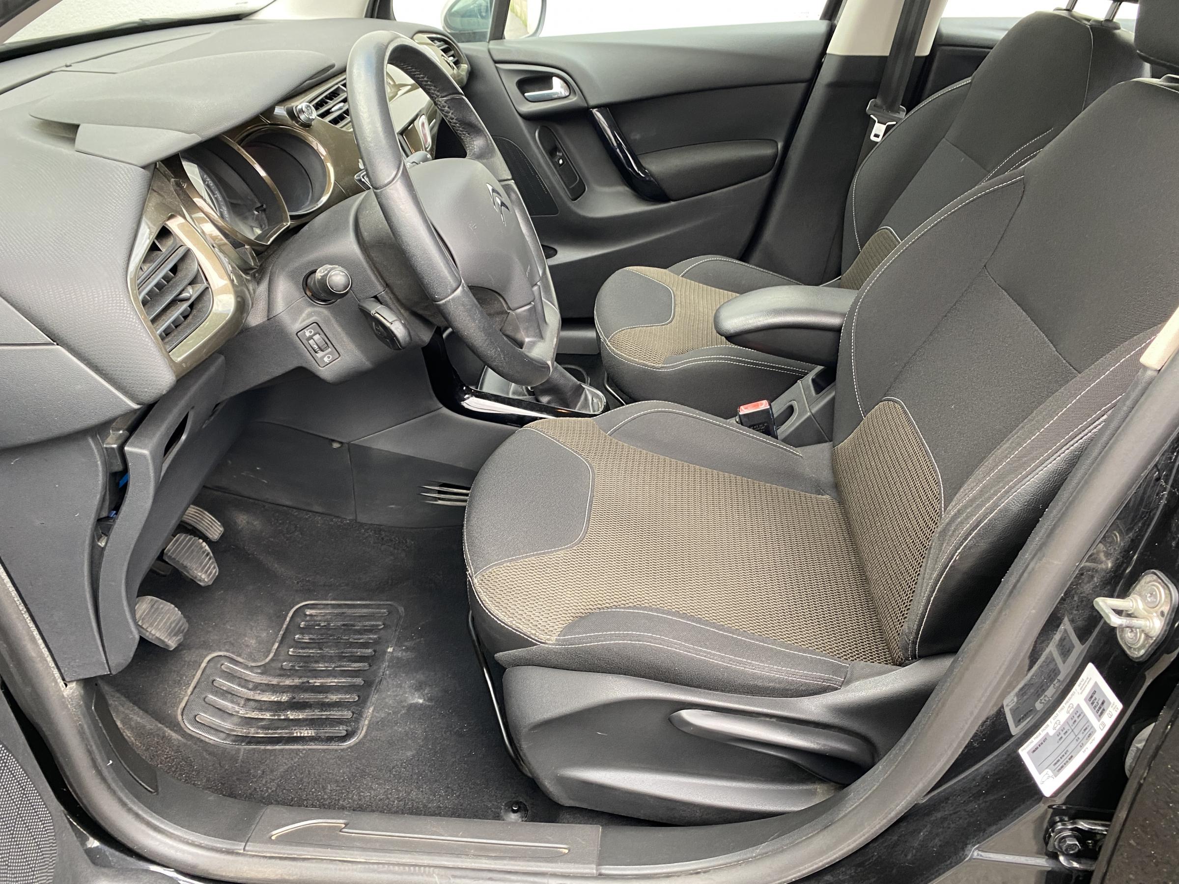 Citroën C3, 2012 - pohled č. 10