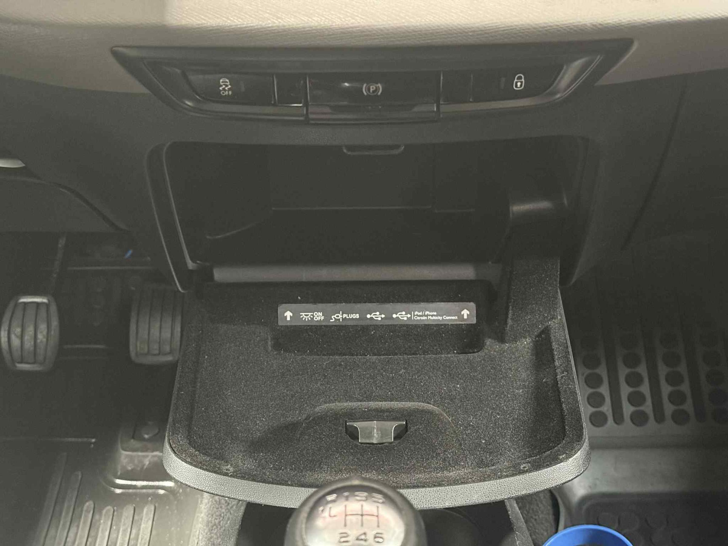 Citroën C4 Picasso, 2016 - pohled č. 18