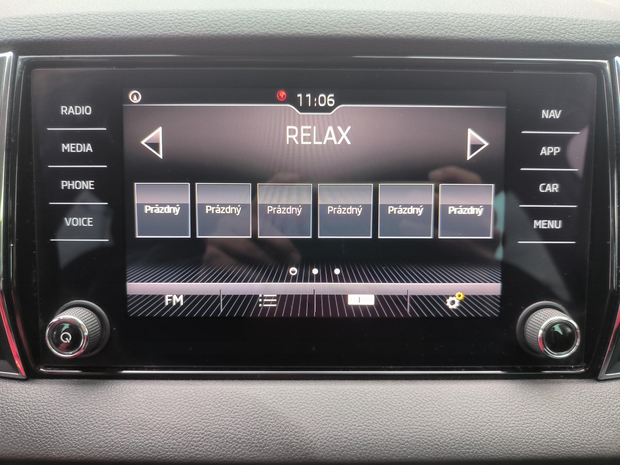 Škoda Karoq, 2018 - pohled č. 12