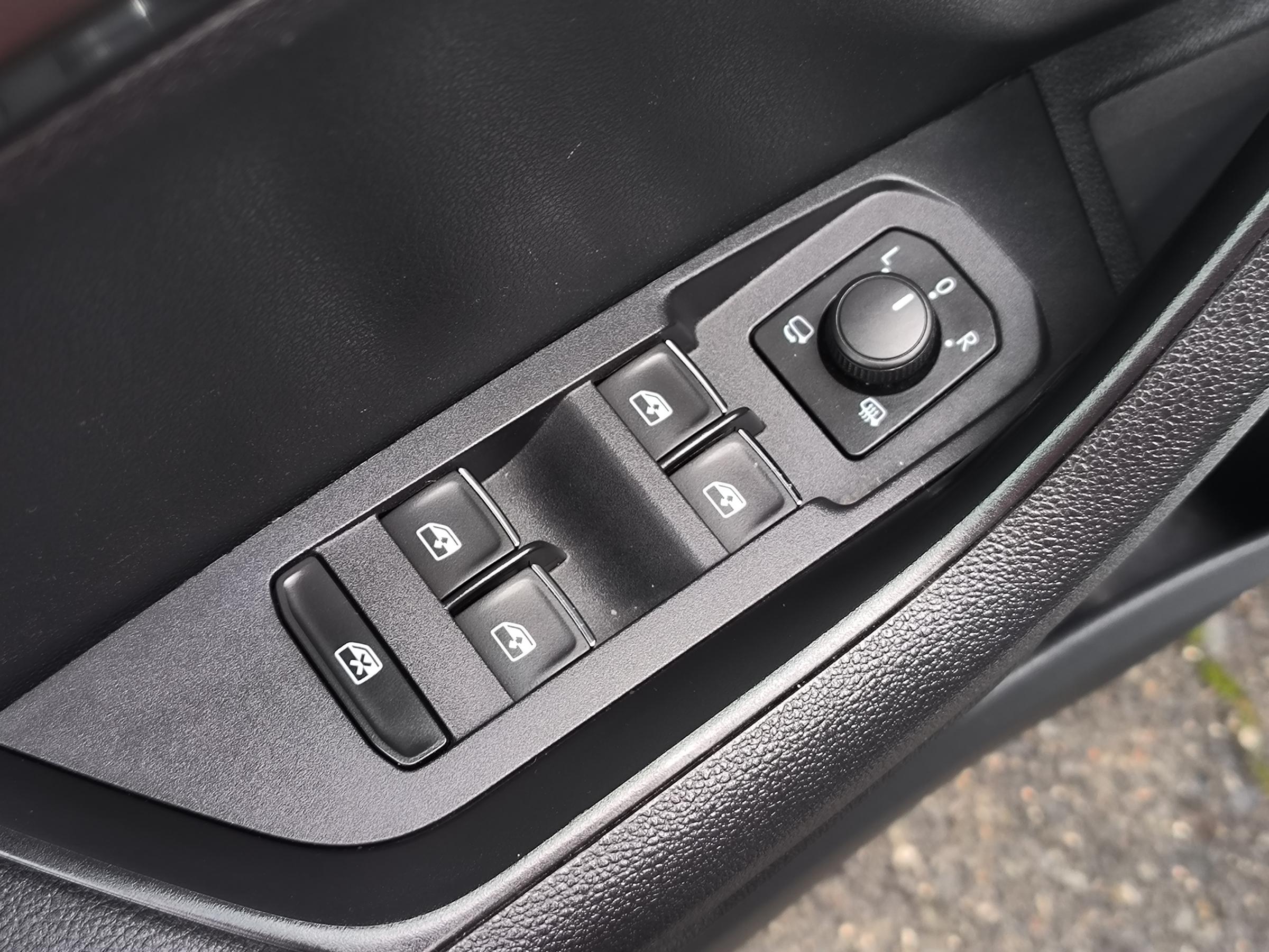 Škoda Karoq, 2018 - pohled č. 25