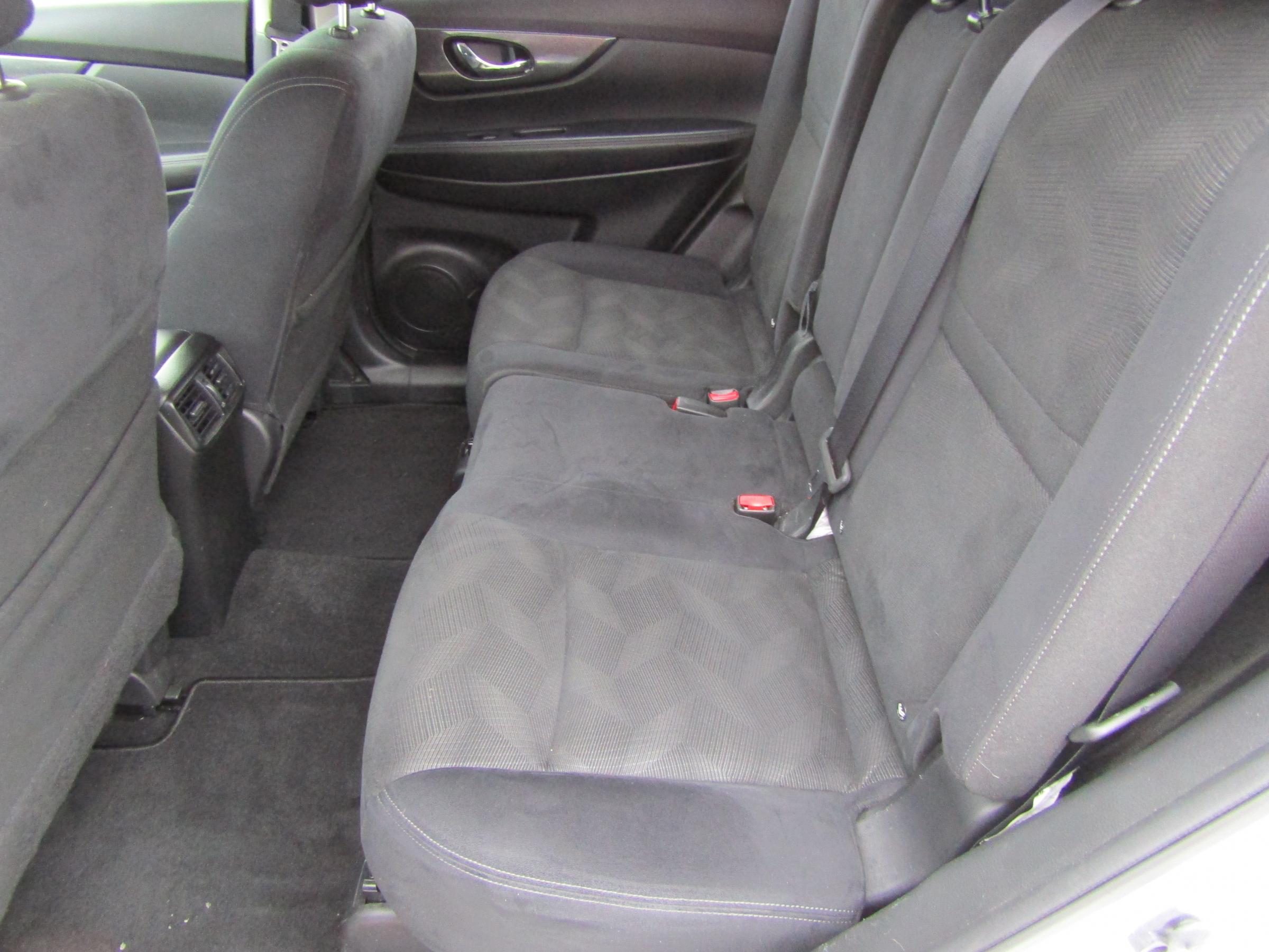 Nissan X-Trail, 2017 - pohled č. 10