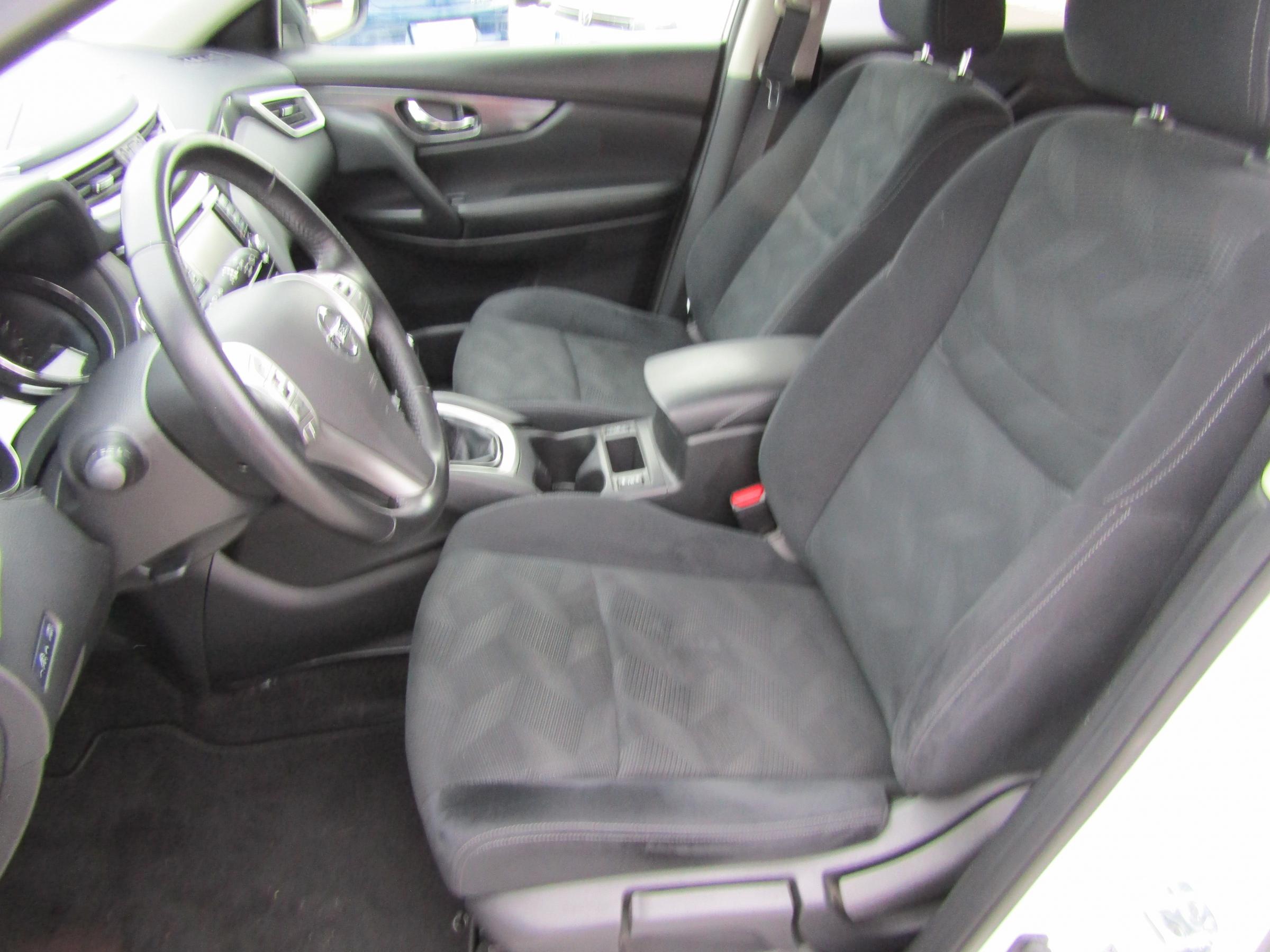 Nissan X-Trail, 2017 - pohled č. 9