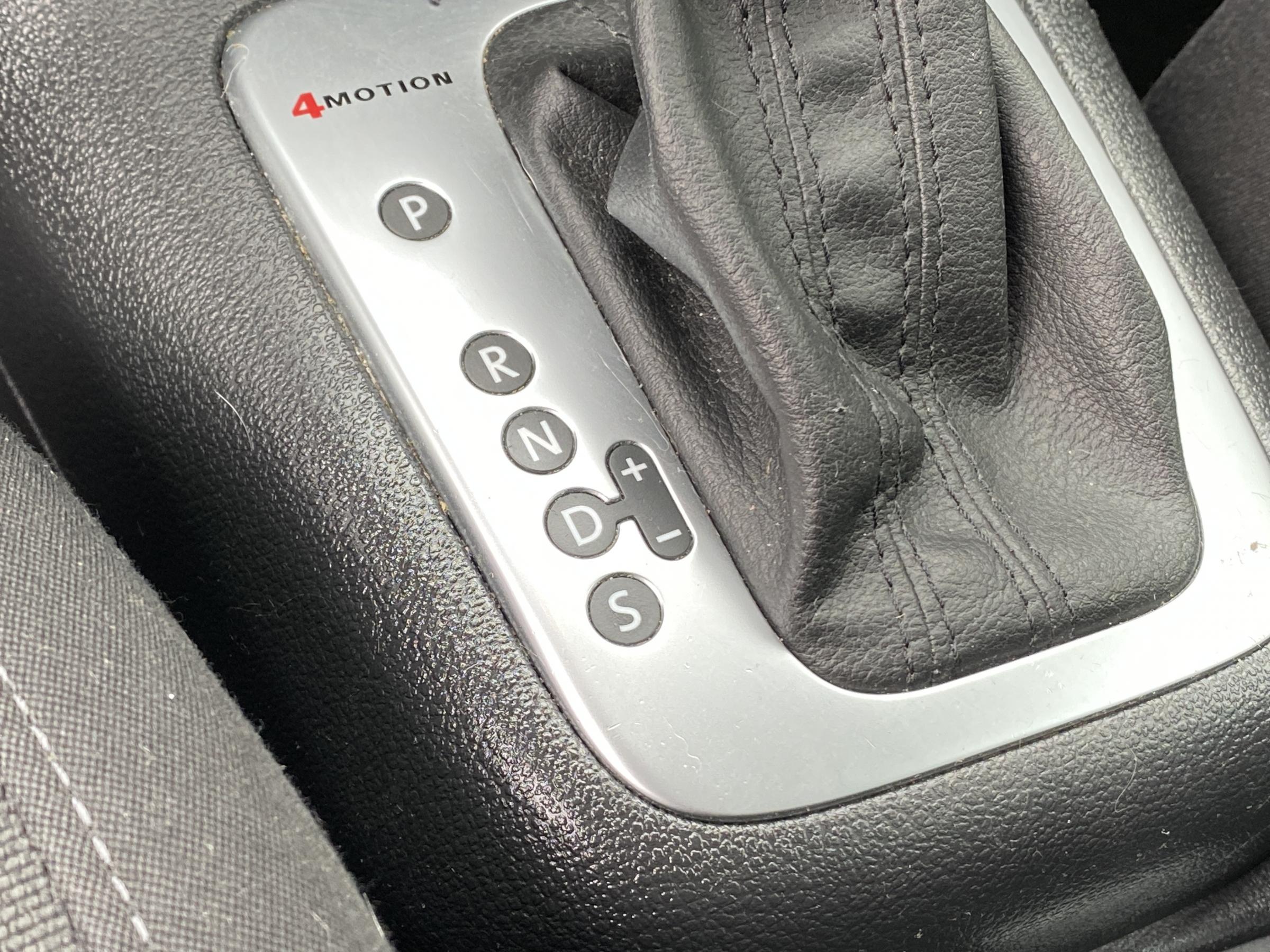 Volkswagen Tiguan, 2014 - pohled č. 13