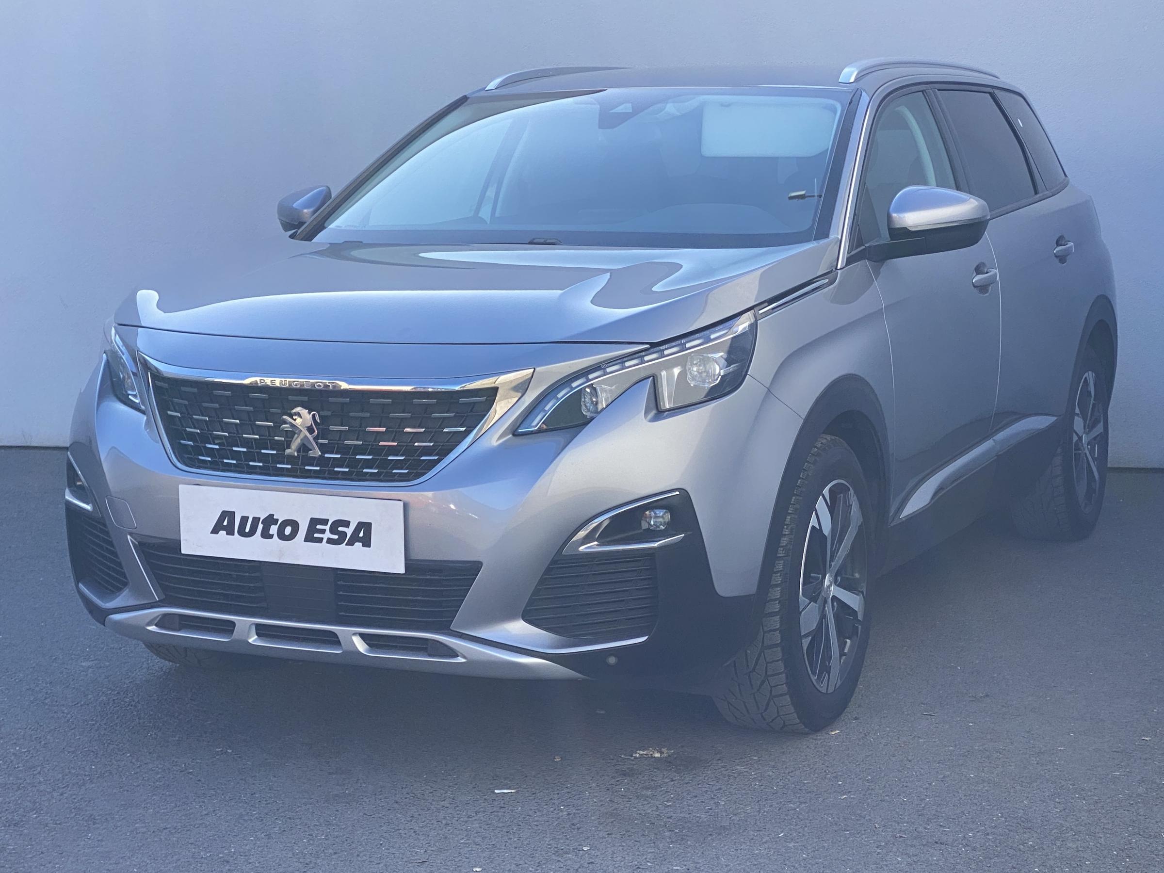 Peugeot 5008, 2019 - pohled č. 3