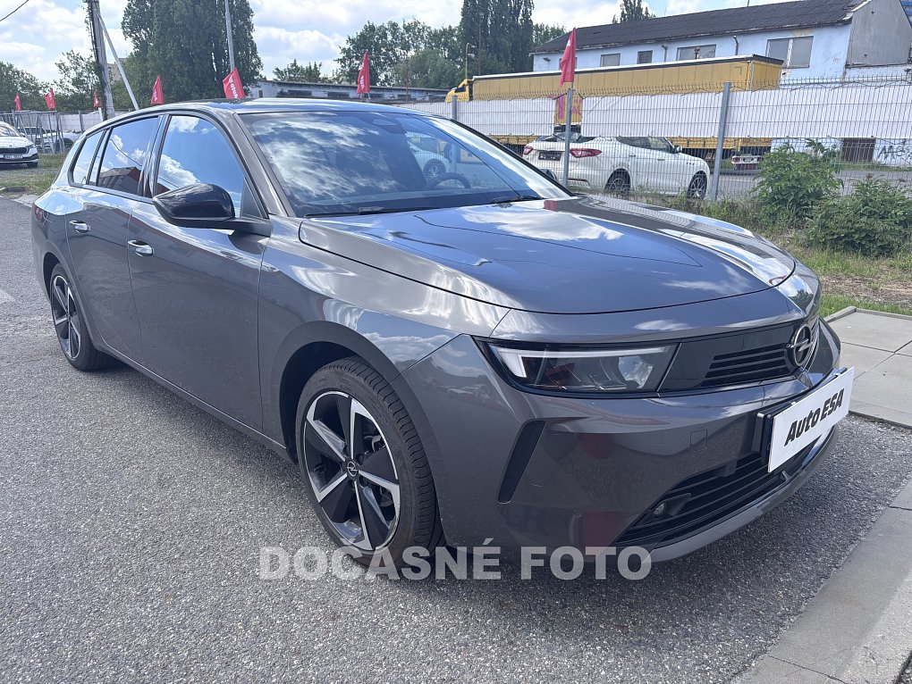 Opel Astra 1.2PT 