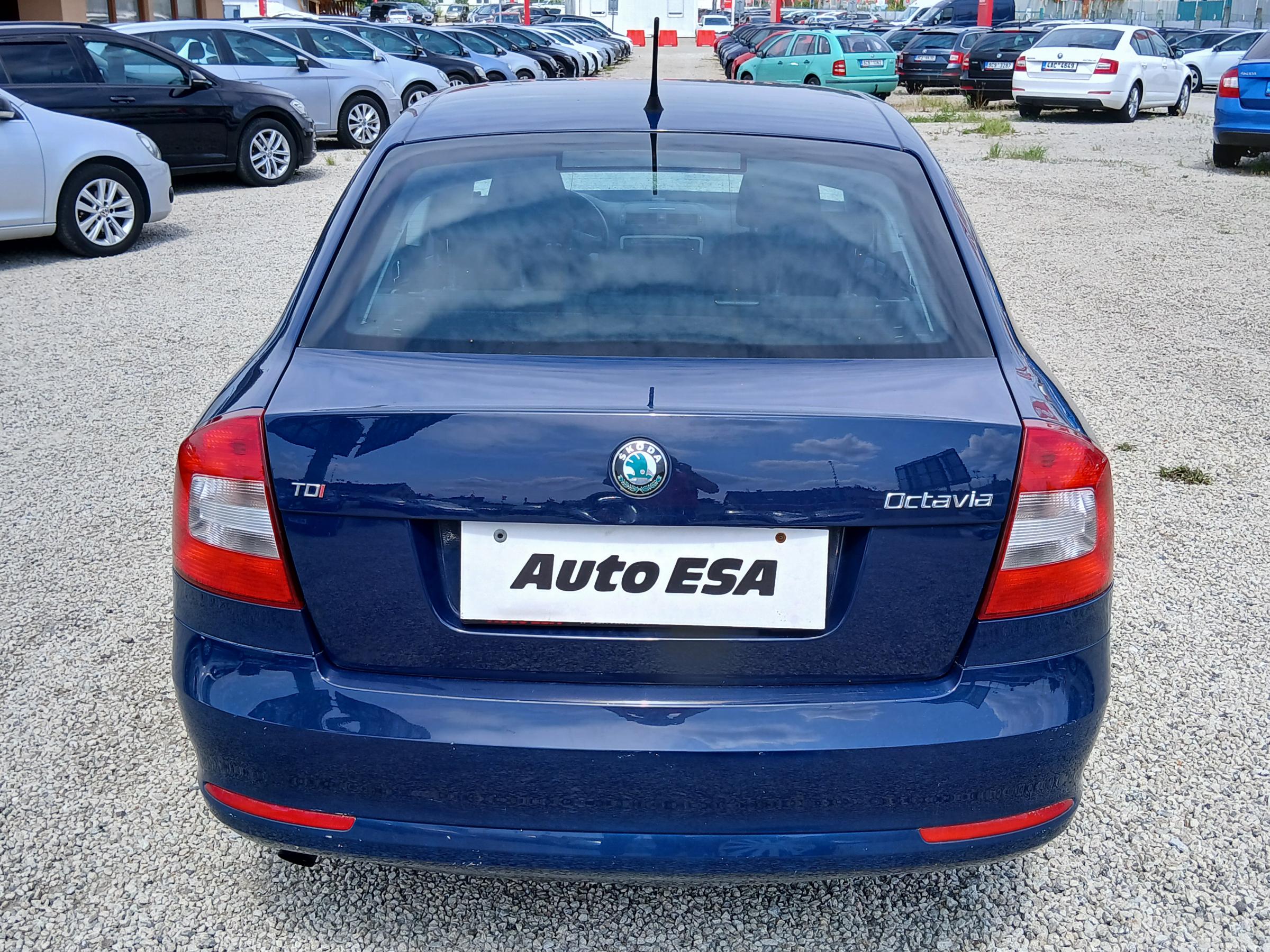 Škoda Octavia, 2011 - pohled č. 5