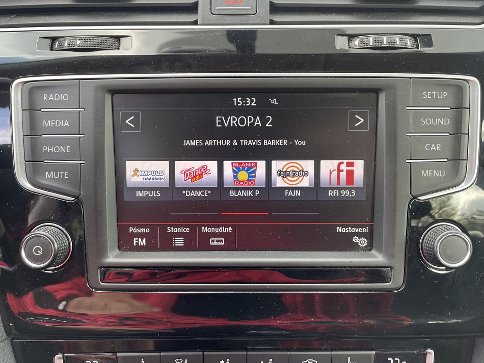 Volkswagen Golf 1.6 TDI R-Line