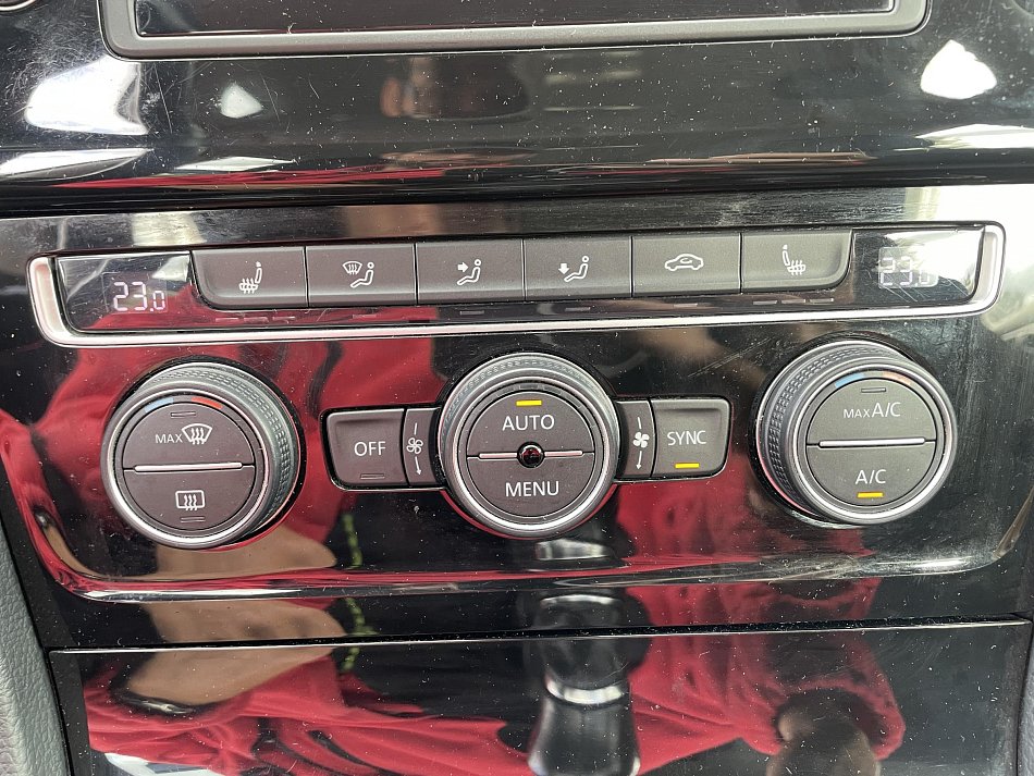 Volkswagen Golf 1.6 TDI R-Line