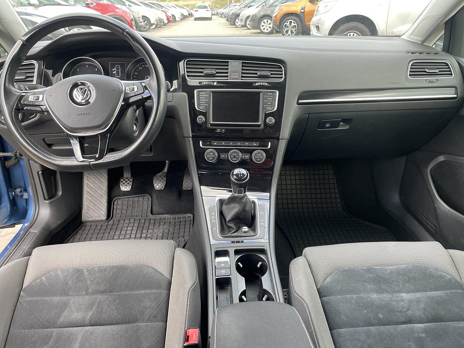 Volkswagen Golf 1.6 TDI R-Line