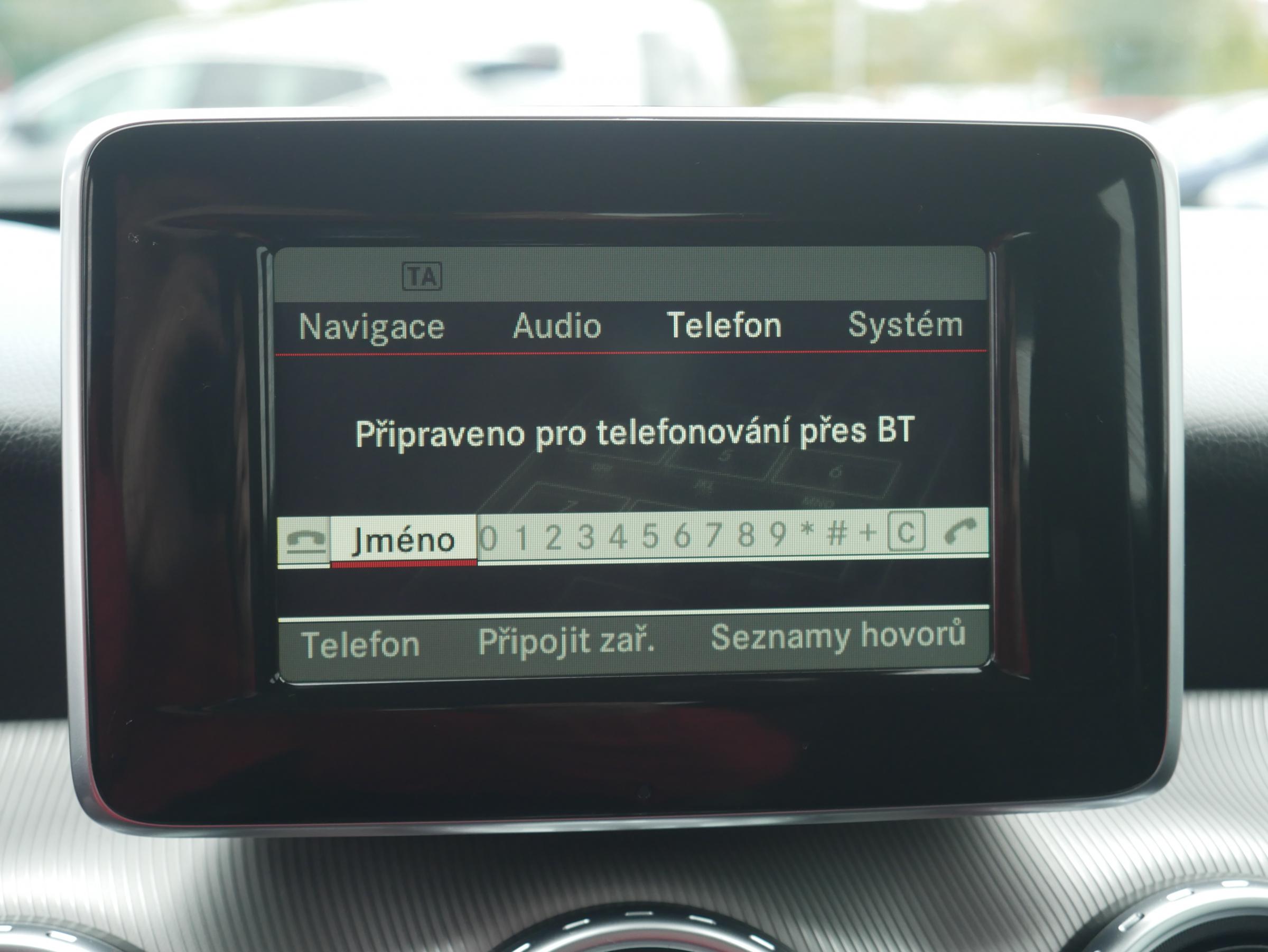 Mercedes-Benz GLA, 2015 - pohled č. 13