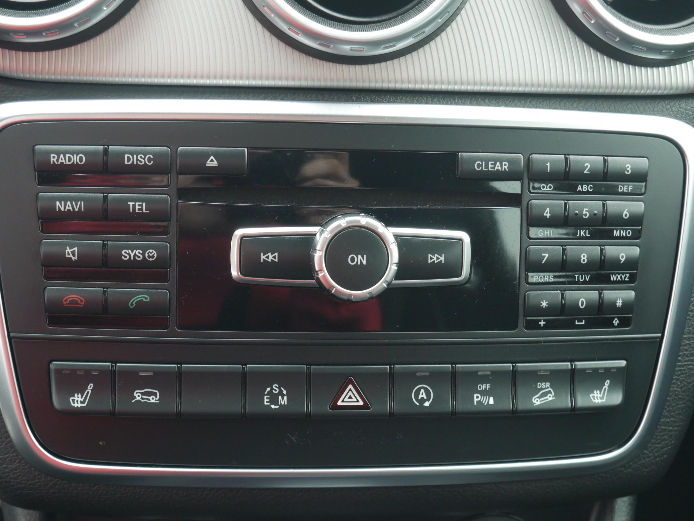 Mercedes-Benz GLA, 2015 - pohled č. 19