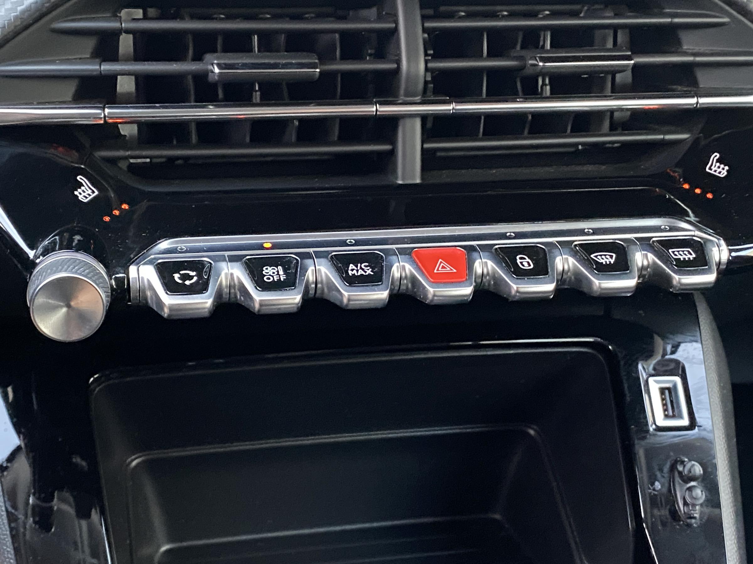 Peugeot 2008, 2021 - pohled č. 12