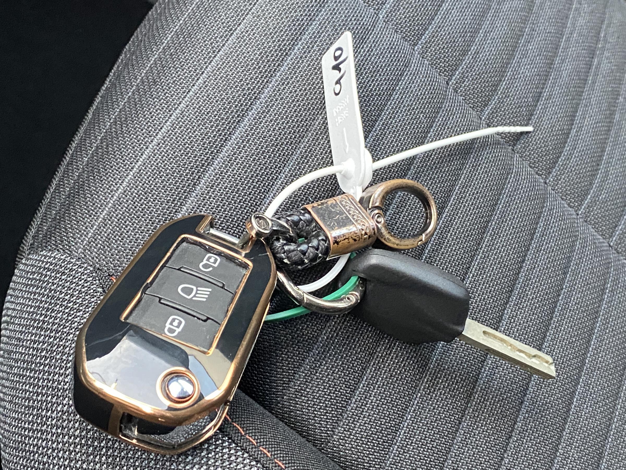 Peugeot 2008, 2021 - pohled č. 17