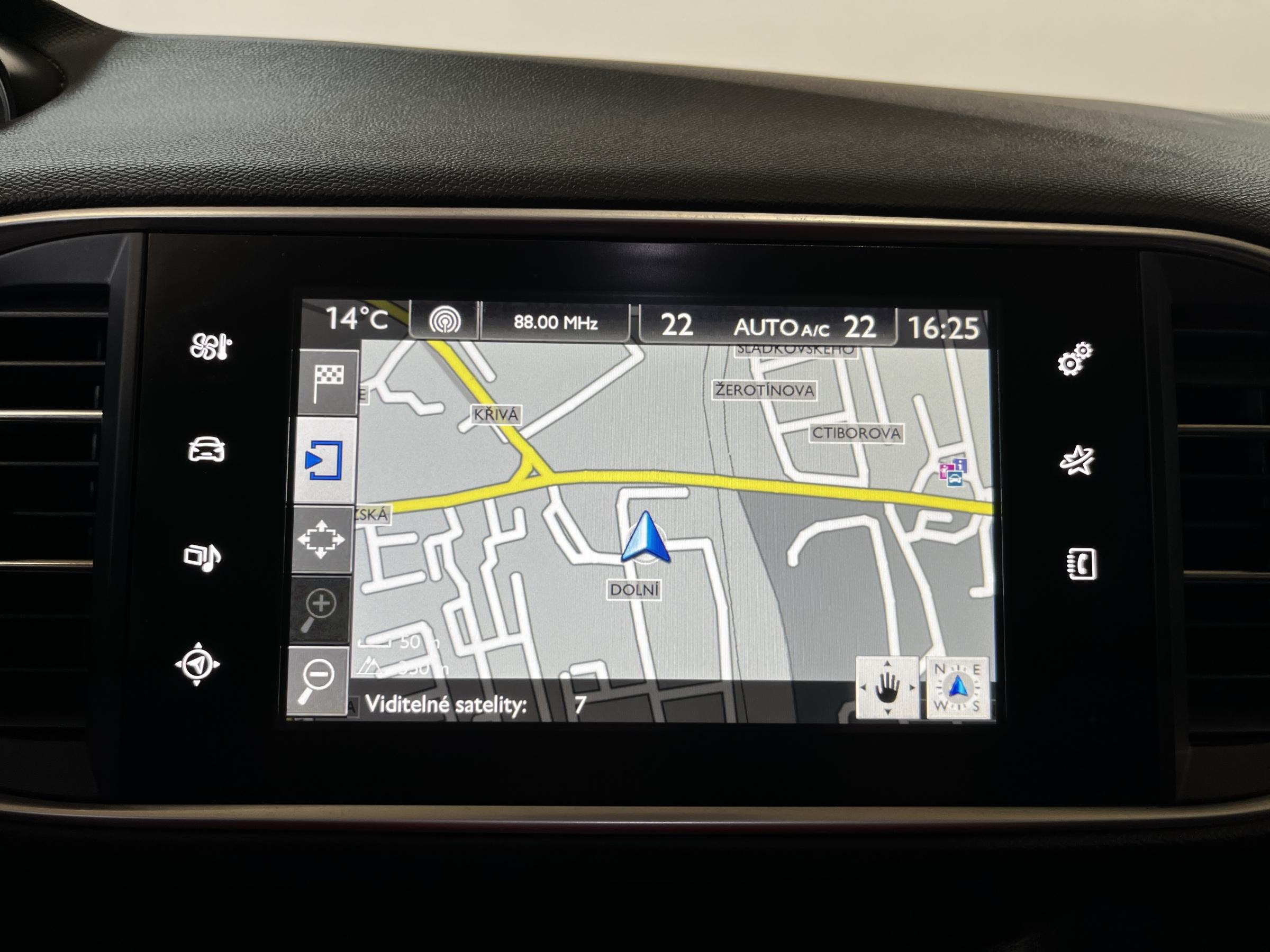 Peugeot 308, 2016 - pohled č. 11